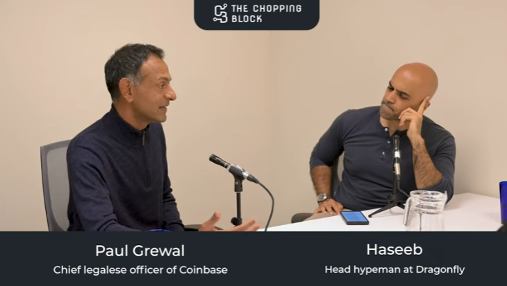 <i>Paul Grewal (ซ้าย) ในรายการ 'Unchained podcast' วันที่ 31 สิงหาคม&nbsp;</i>