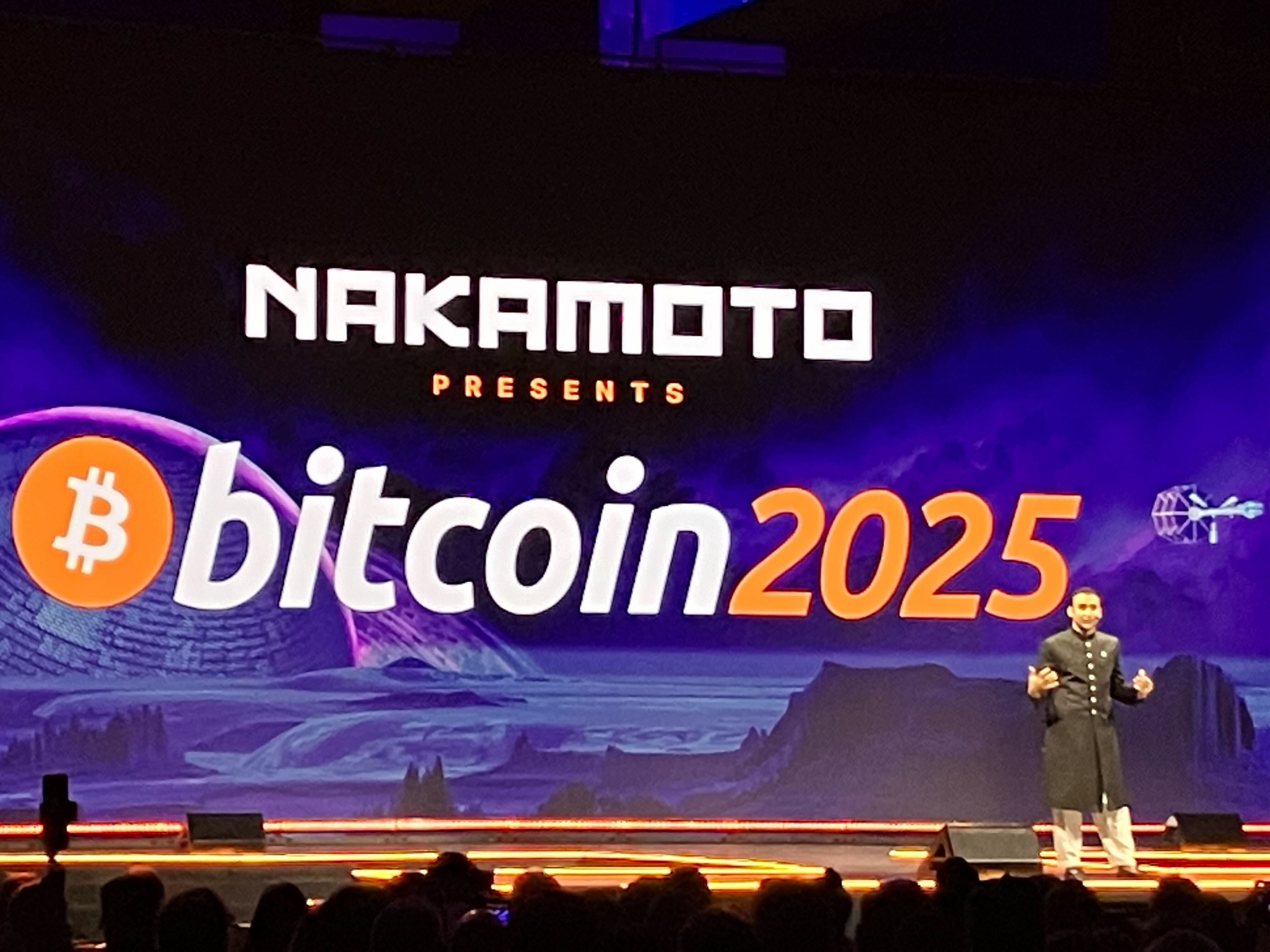 Bilal Bin Saqib ในงาน Bitcoin 2025 Conference ขณะประกาศเรื่องคลังสำรอง Bitcoin เชิงยุทธศาสตร์ ( ที่มา : Cointelegraph )