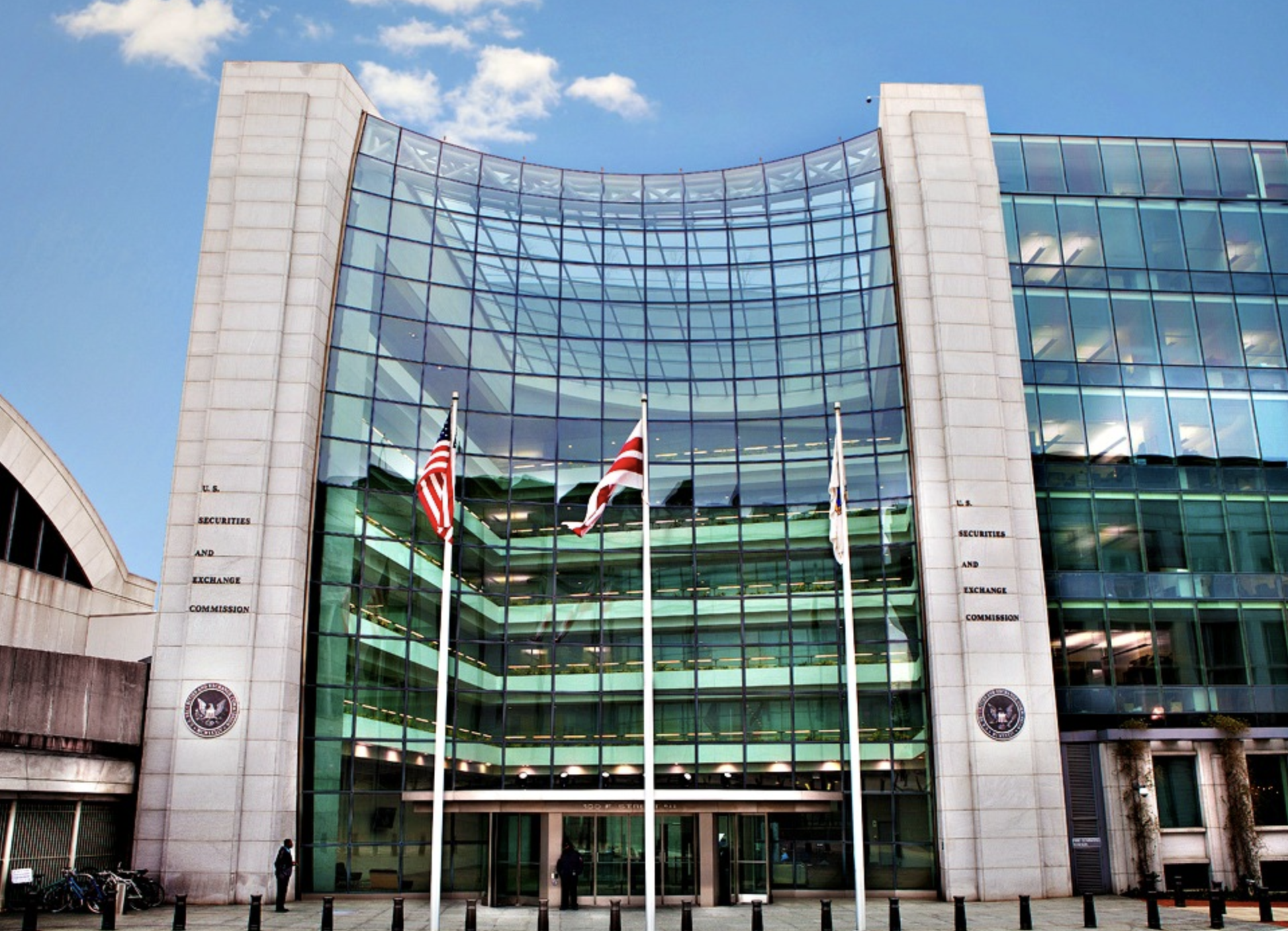 <i>อาคารสำนักงาน ก.ล.ต. สหรัฐฯ​ หรือ SEC<br>รูปภาพ: www.sec.gov</i>