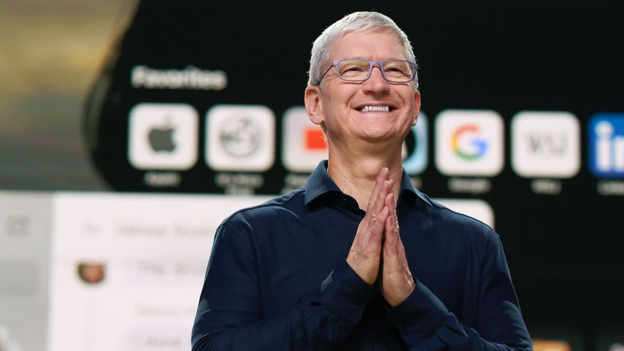 <i>Tim Cook ซีอีโอ Apple</i>